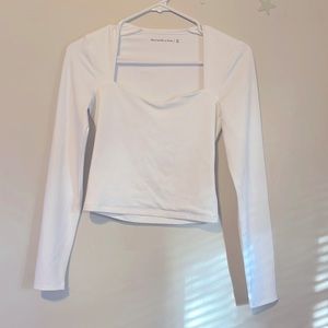 Double-Layered Seamless Fabric Sweetheart Top
